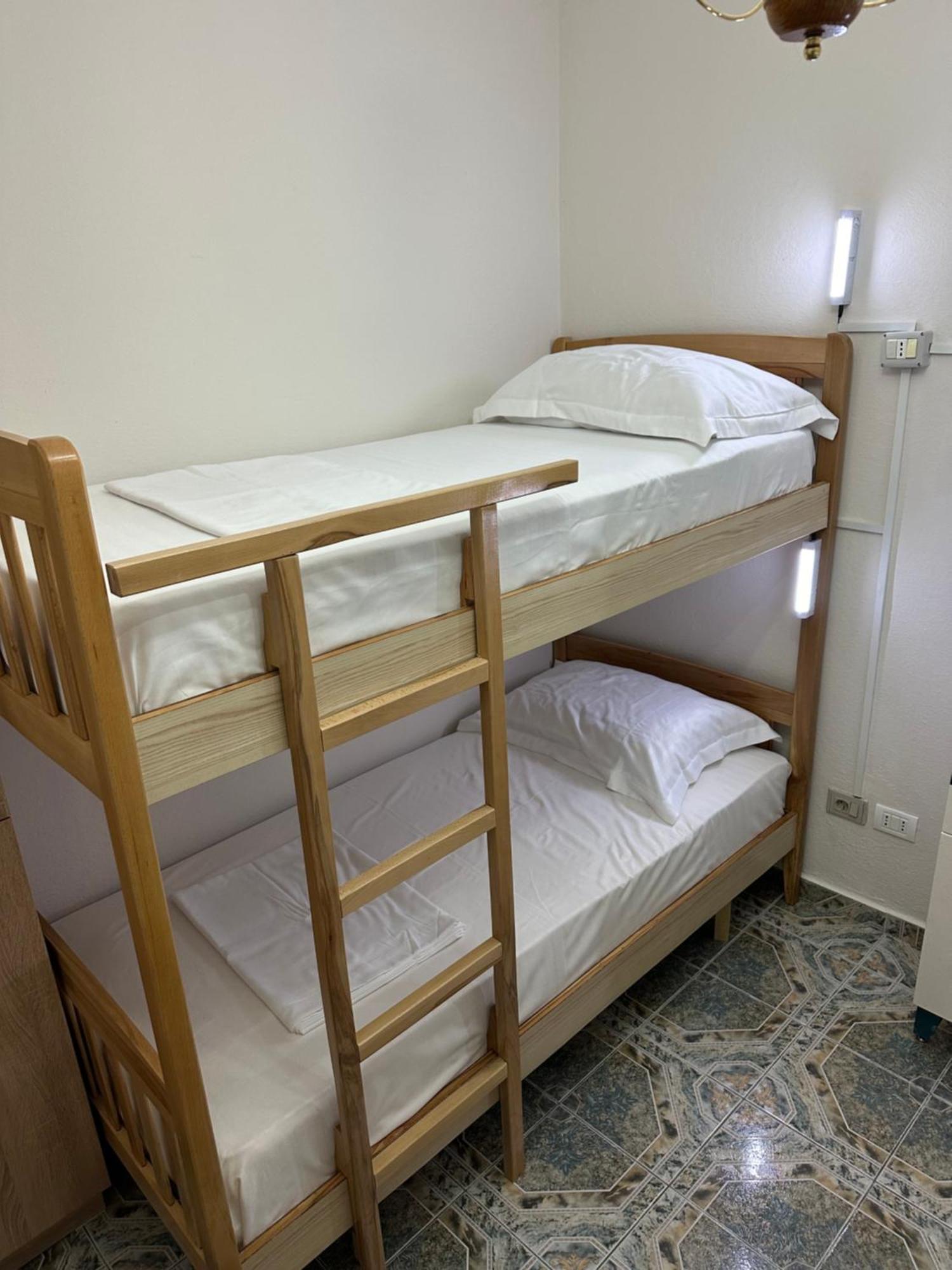 Tirana Lemon Breeze Hostel 외부 사진