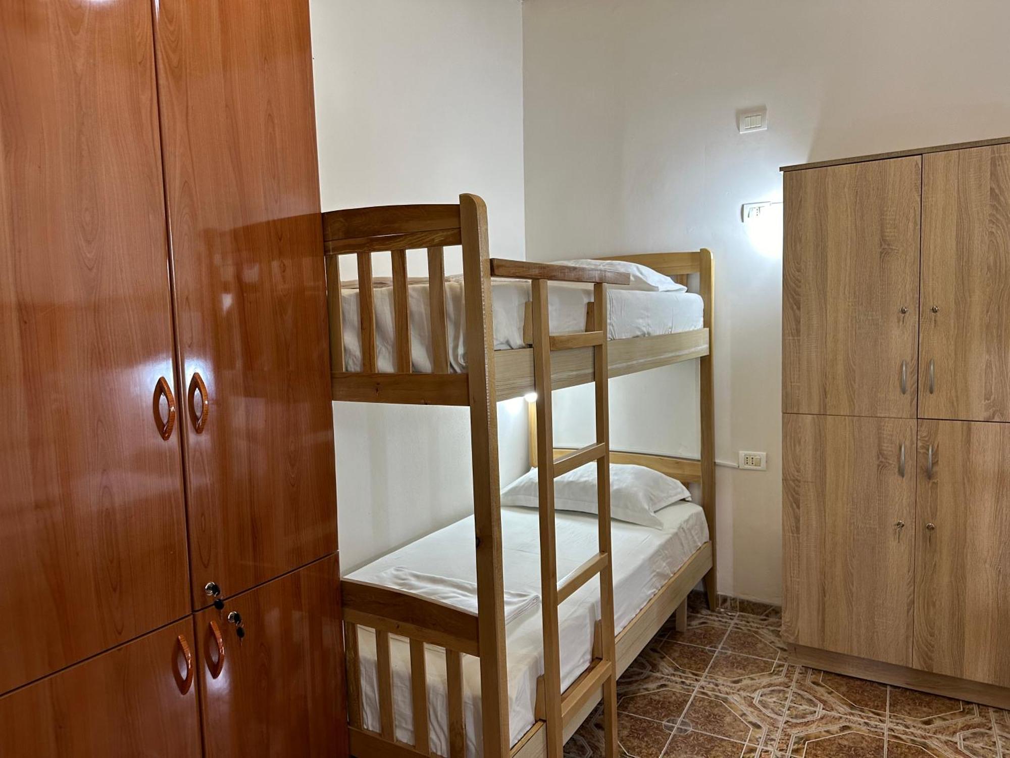Tirana Lemon Breeze Hostel 외부 사진