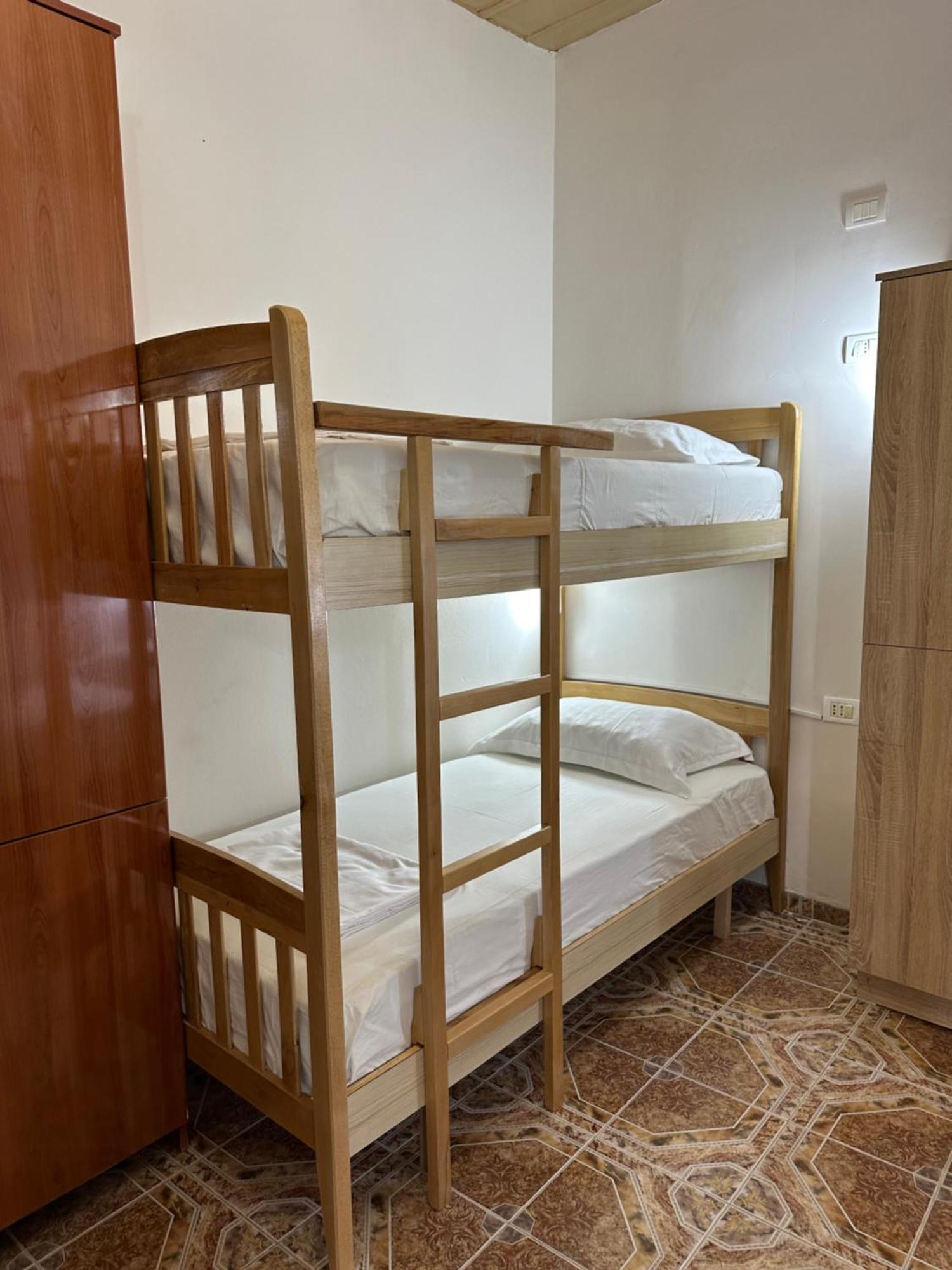 Tirana Lemon Breeze Hostel 외부 사진