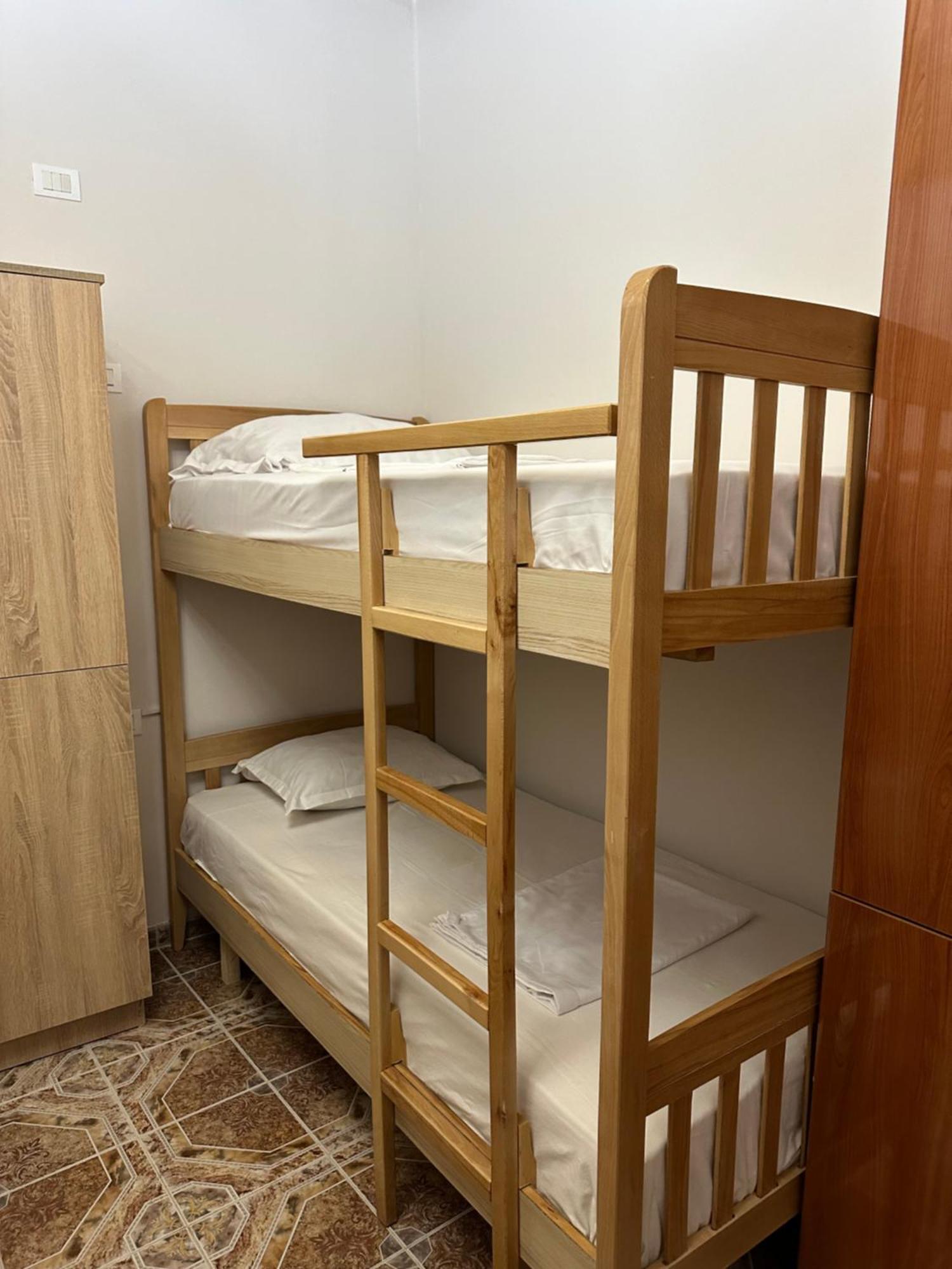 Tirana Lemon Breeze Hostel 외부 사진