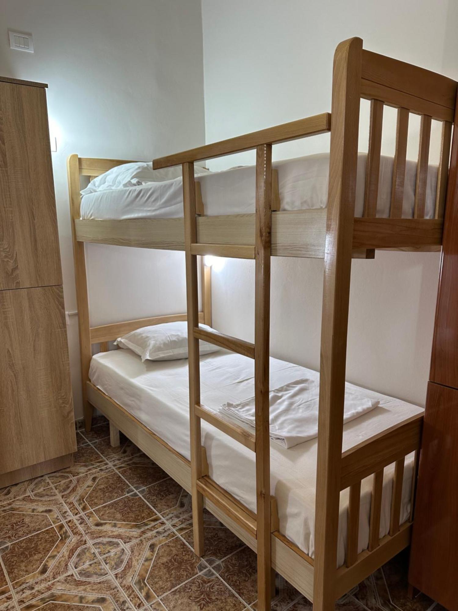 Tirana Lemon Breeze Hostel 외부 사진