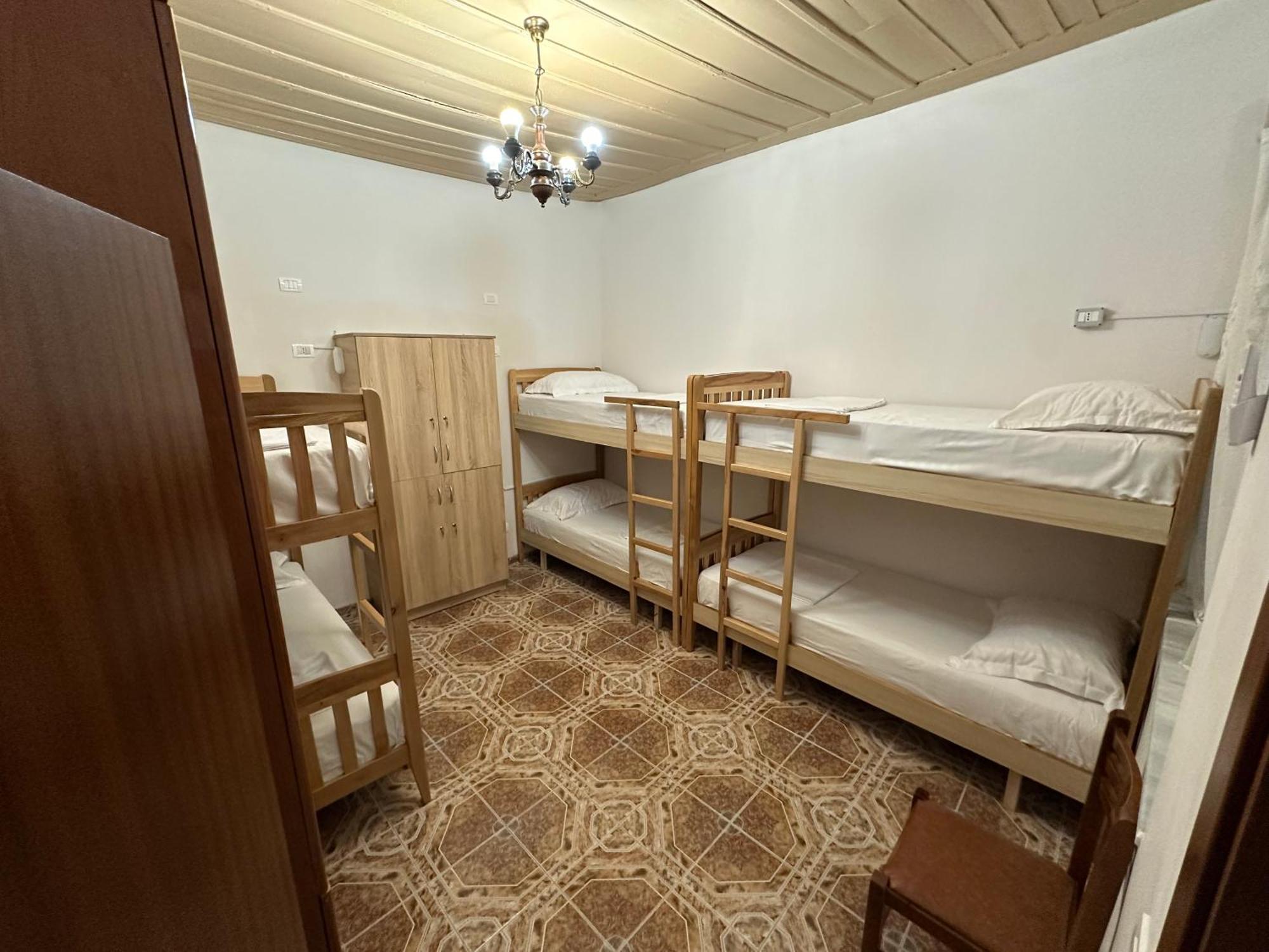 Tirana Lemon Breeze Hostel 외부 사진