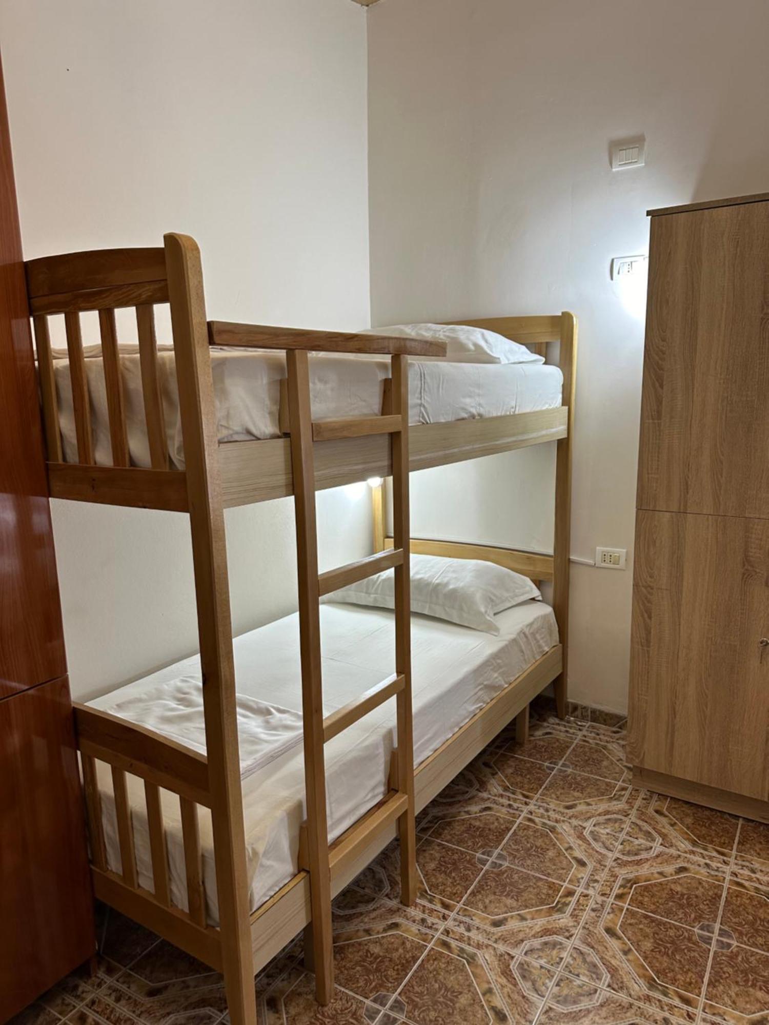Tirana Lemon Breeze Hostel 외부 사진