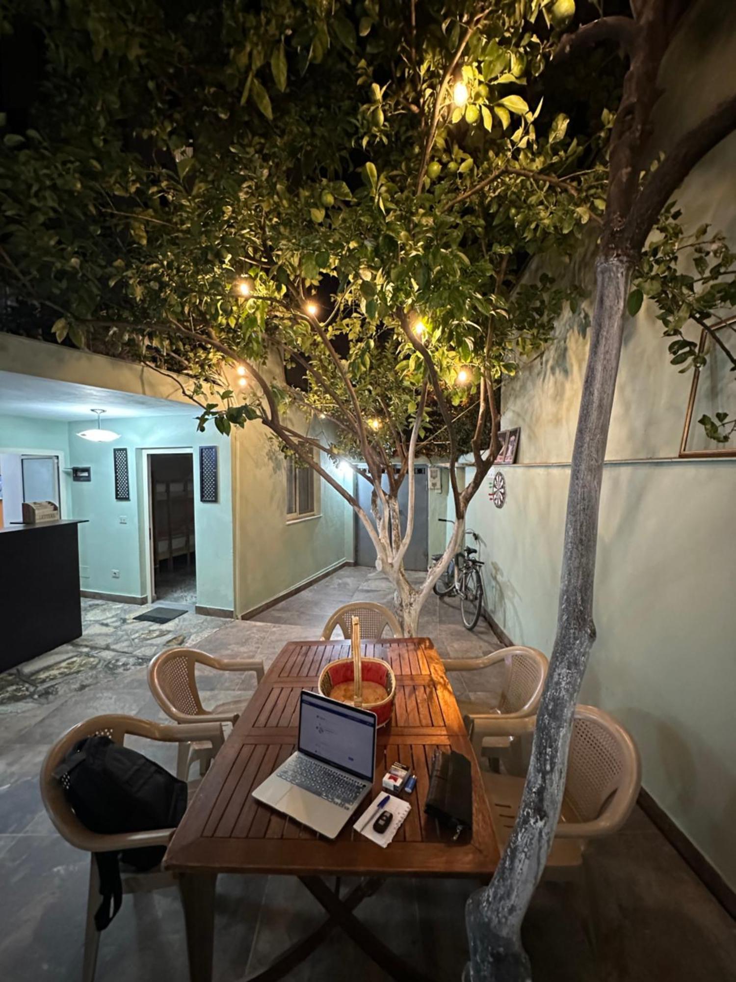 Tirana Lemon Breeze Hostel 외부 사진