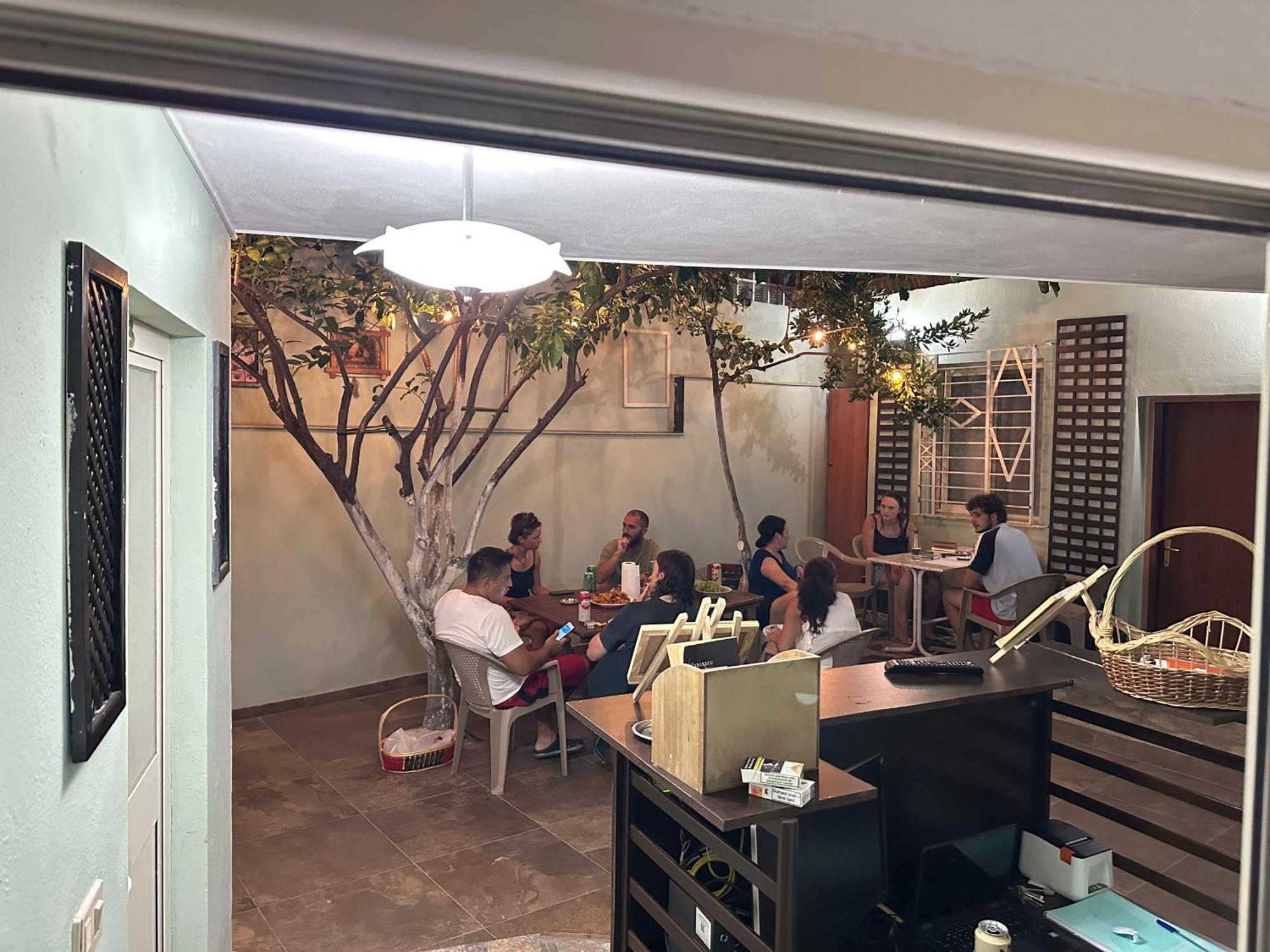 Tirana Lemon Breeze Hostel 외부 사진
