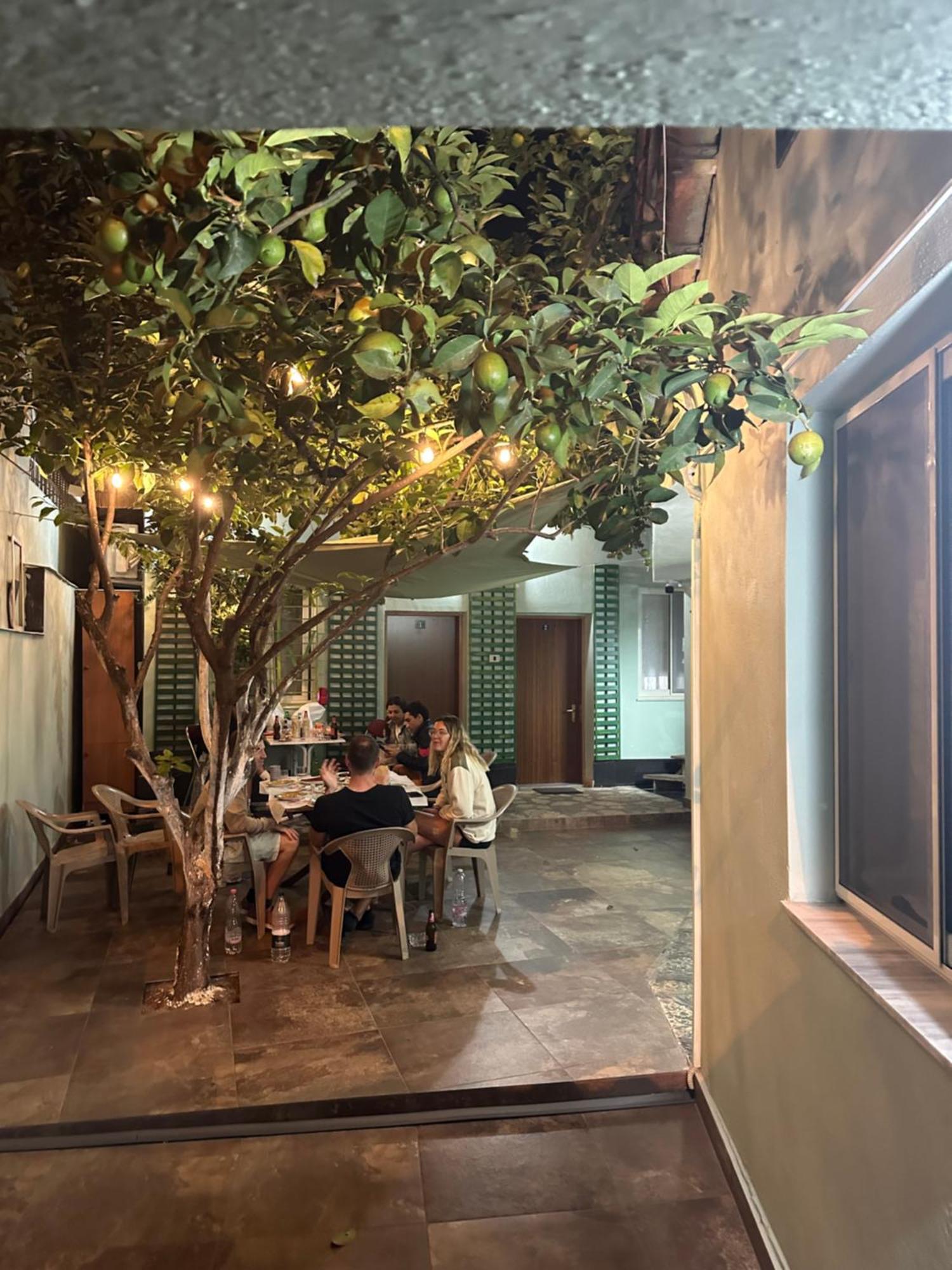 Tirana Lemon Breeze Hostel 외부 사진
